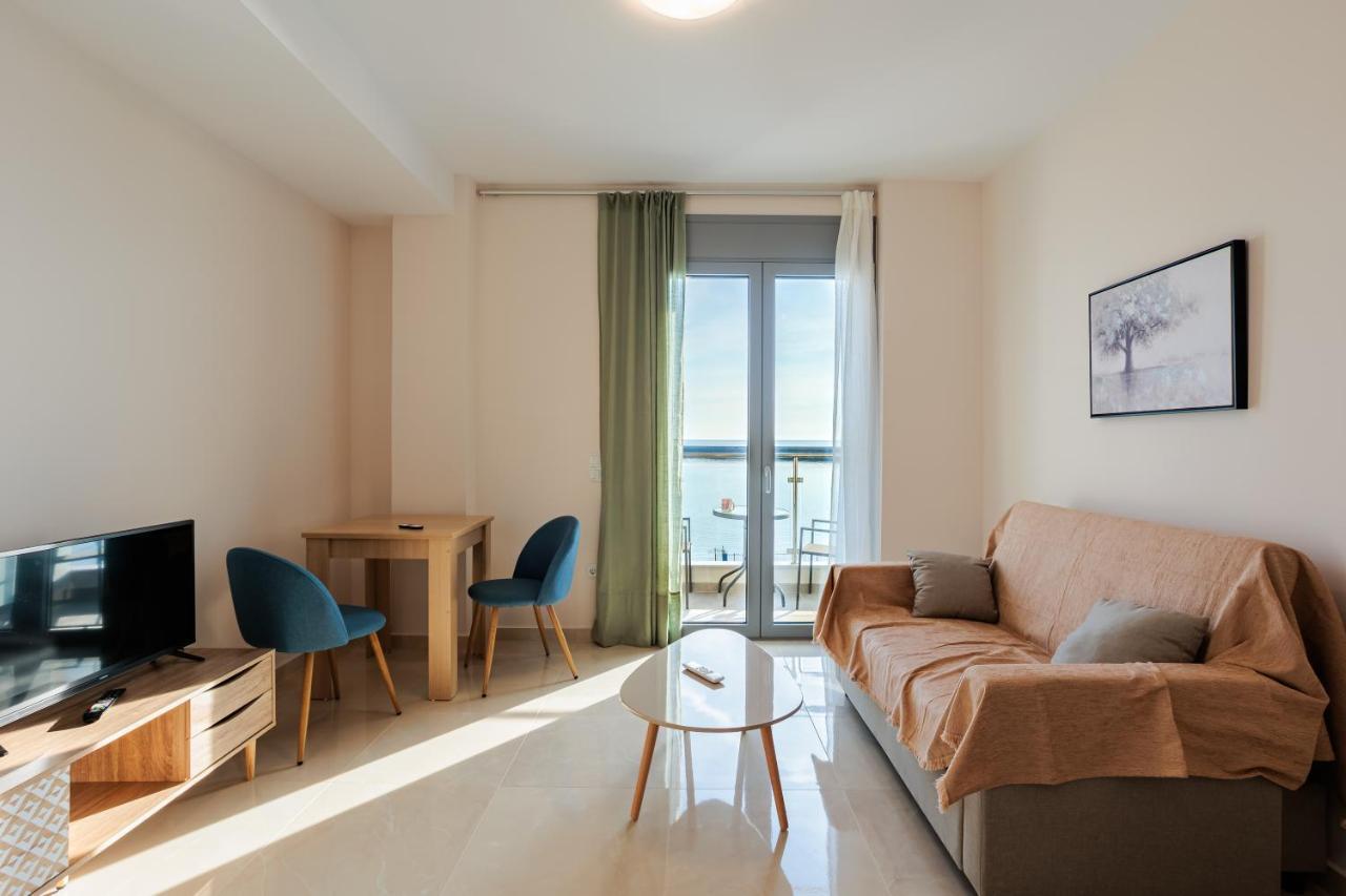 Georgia Seaview Apartment B3 Kalamata Bagian luar foto